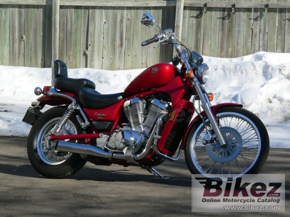 1995 Suzuki VS 800 Intruder photo